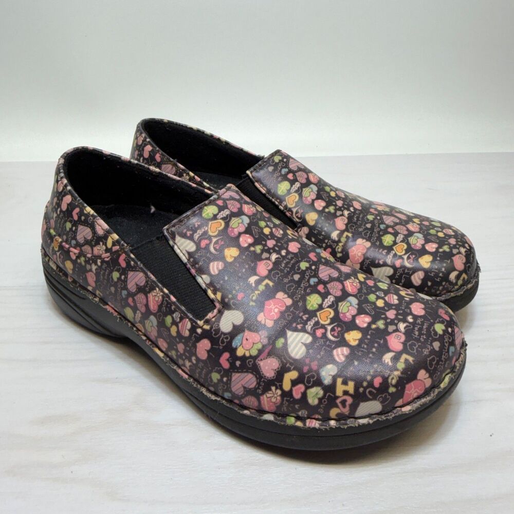 Spring Step Ferrara Love Size 7 Hearts Women's Professional Closed Back Clogs